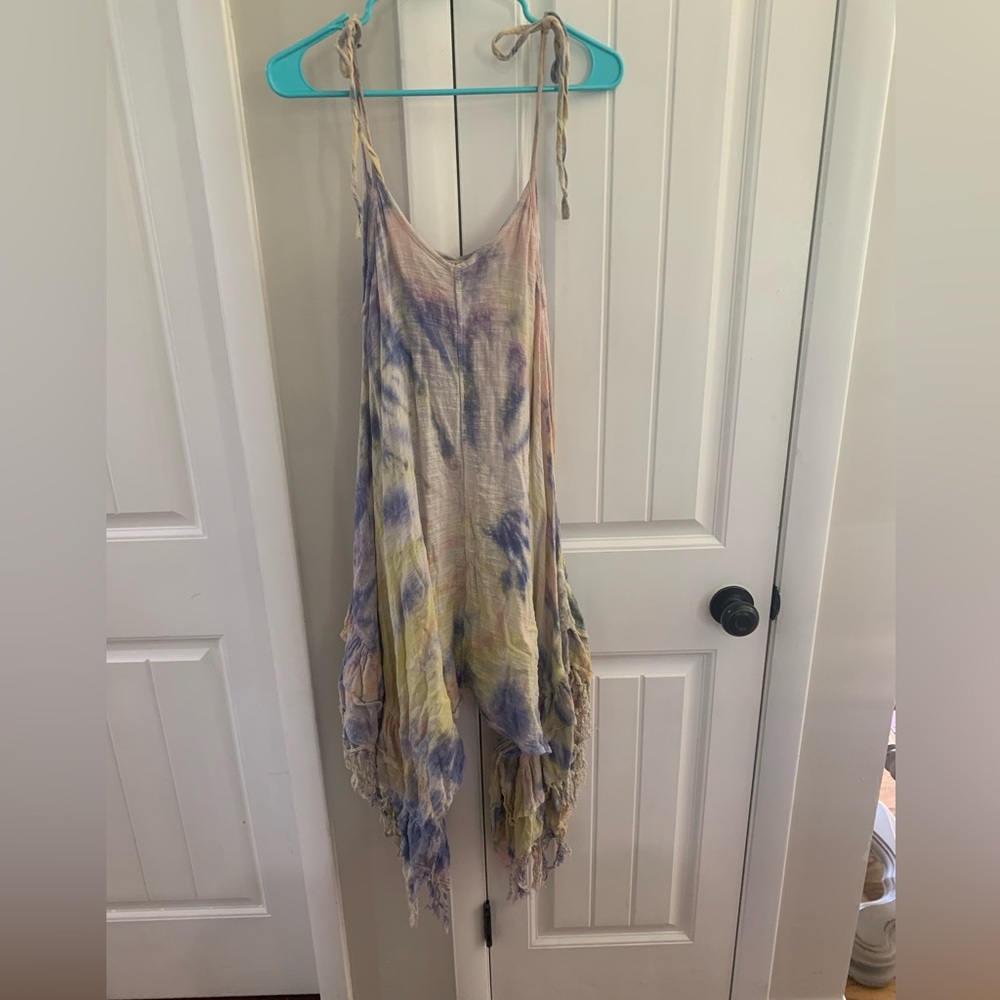 Flowy, breezy Tie Dye fringe Billabong dress!